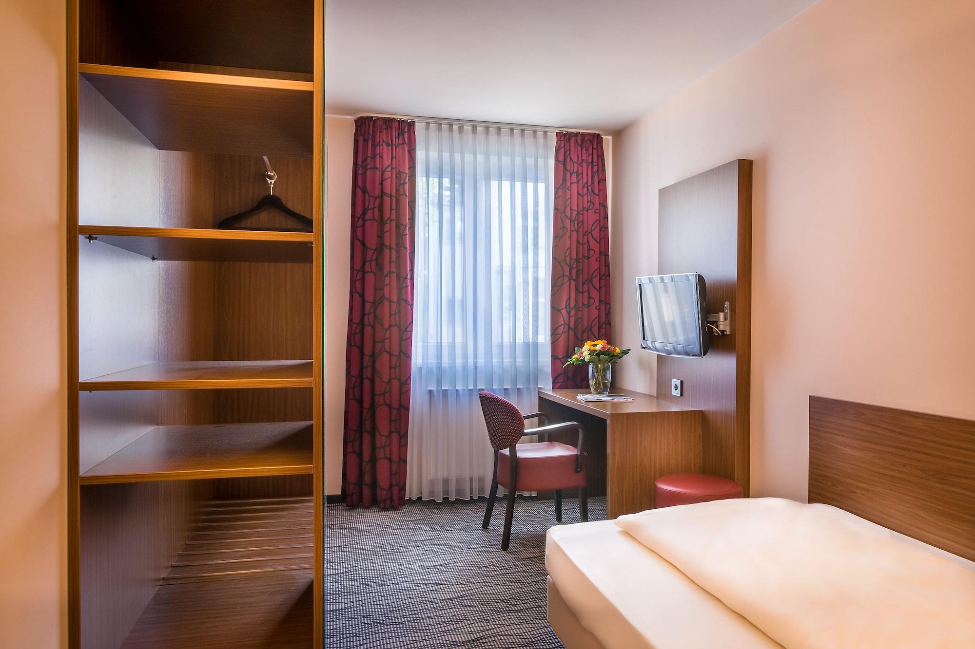 Scope Hotel Dresden Airport Esterno foto