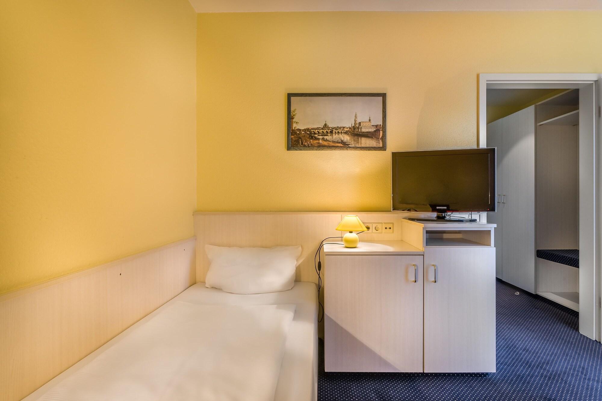 Scope Hotel Dresden Airport Esterno foto